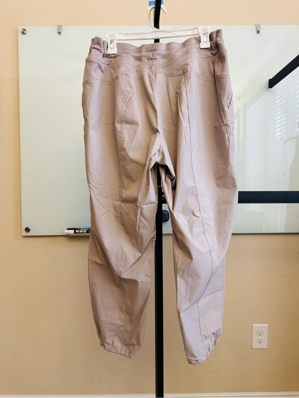 Kirkland Signature Women's Track Joggers - Light Beige - Picture 3 of 7